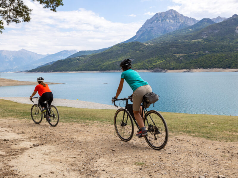 Tour du Lac de Serre Ponçon à Gravel