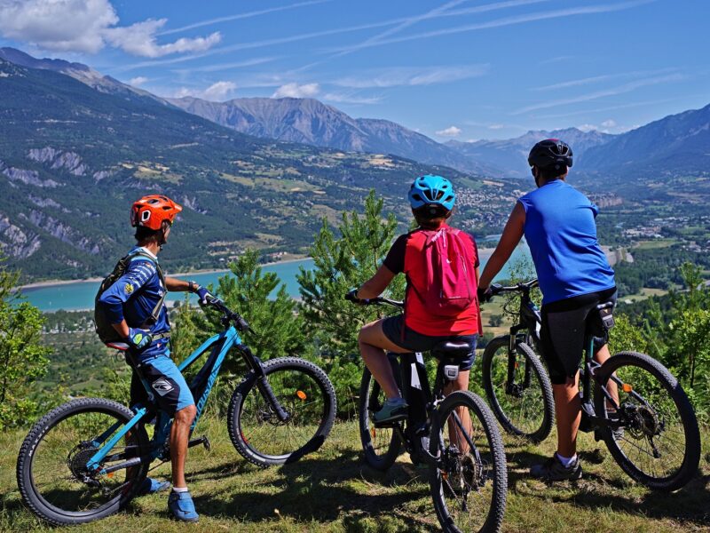 Tour du Lac de Serre Ponçon à VTT-Gravel version camping