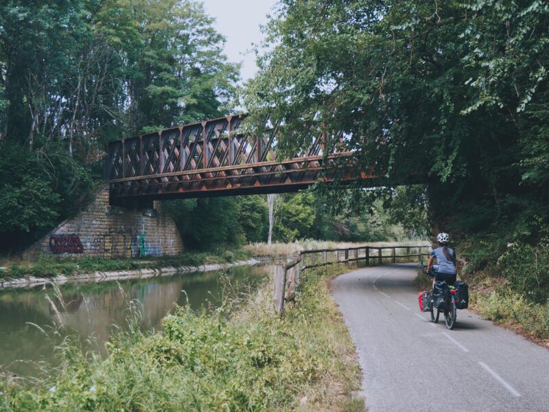 Tour de Bourgogne à vélo, Au fil des canaux